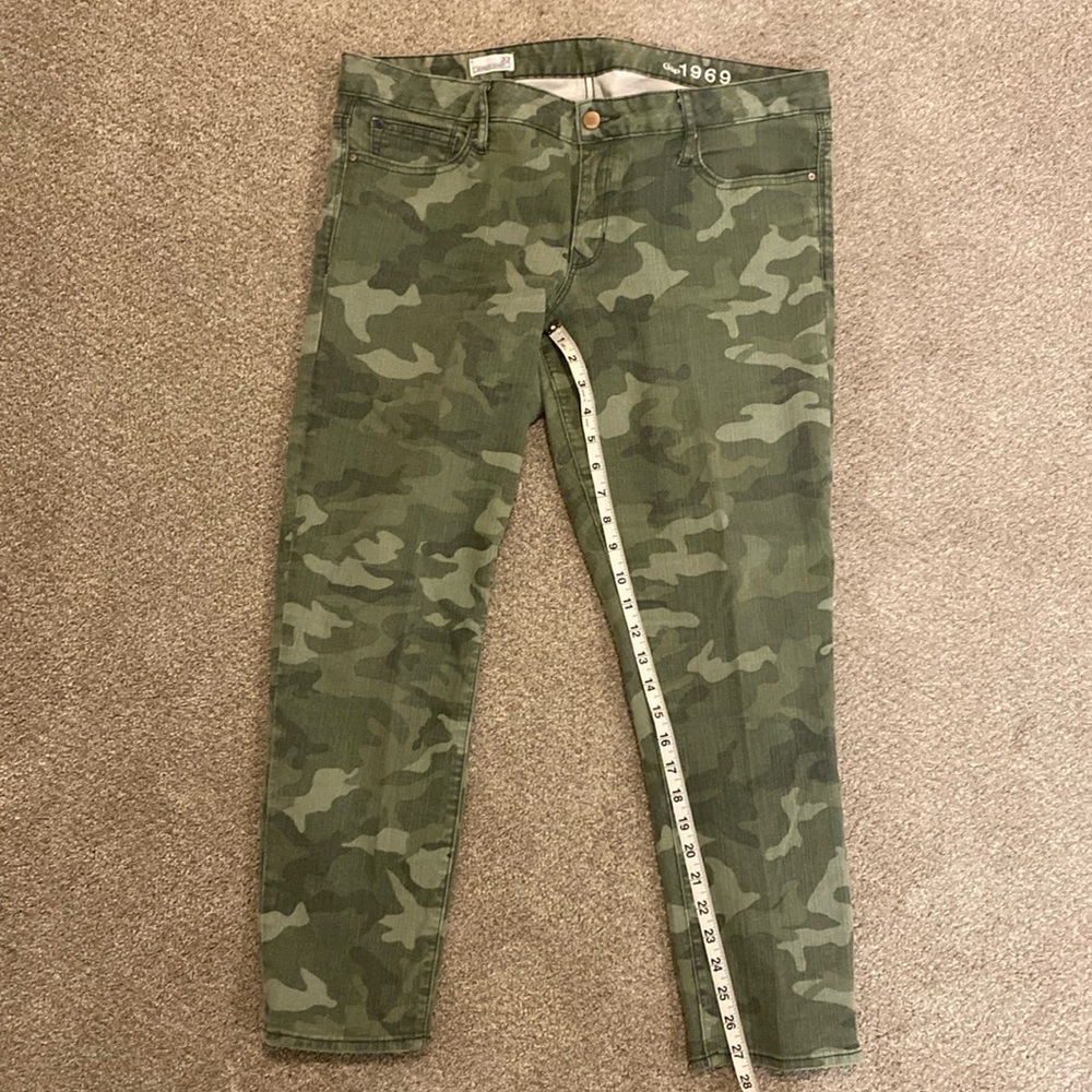 GAP 1969 camo front-zip always skinny jeans